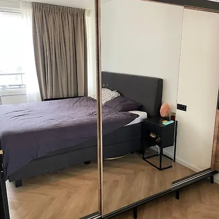 Circuit & Beach Apartment